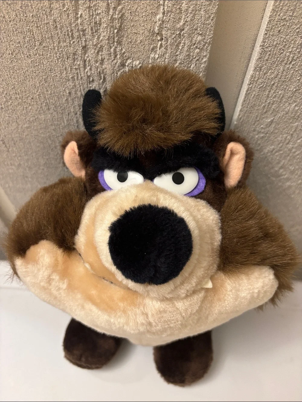 Taz plush Looney Tunes Warner Bros. 1993 Tasmanian Devil cartoon character